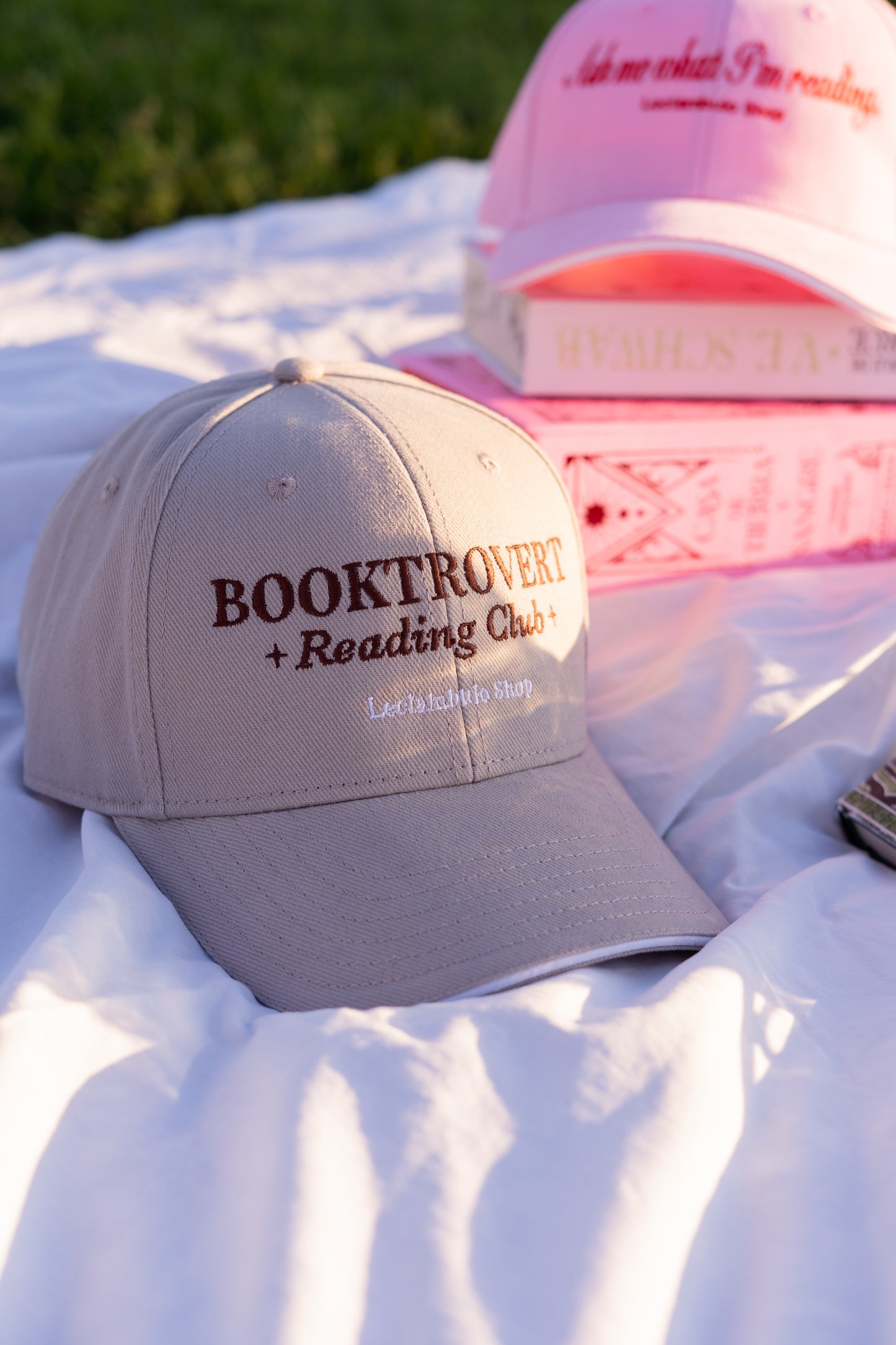 Gorra Bordada "Reading Club"